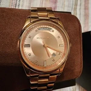 Michael Kors | Accessories | Michael Kors Womens Mk67  display picture 3